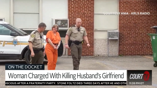 Court TV -2 deputies walking with inmate